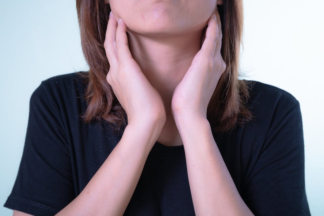 Síntomas del cáncer de tiroides en mujeres
