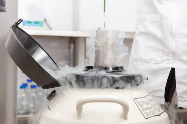 Subrogación con embriones enviados congelados